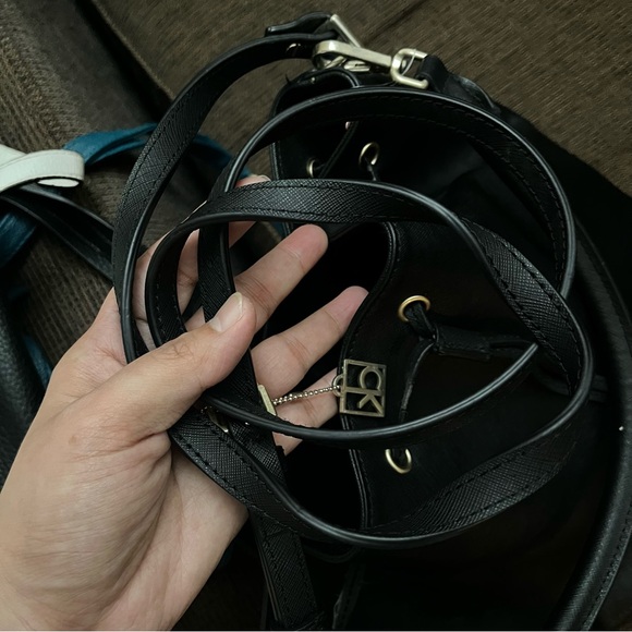 Calvin Klein Women's Black Leather Drawstring Bucket Bag - Picture 3 of 7